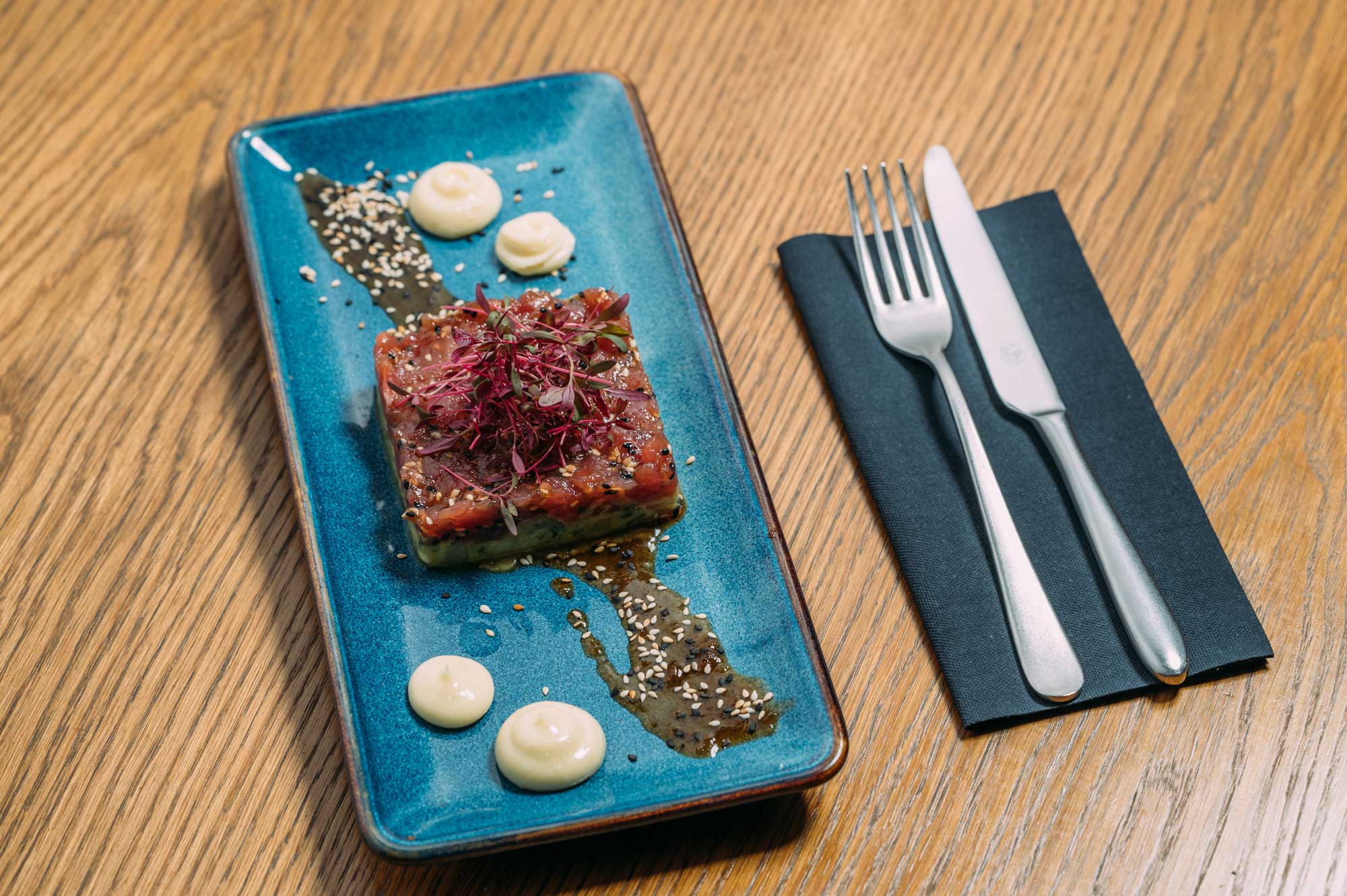TARTAR-DE-ATÚN